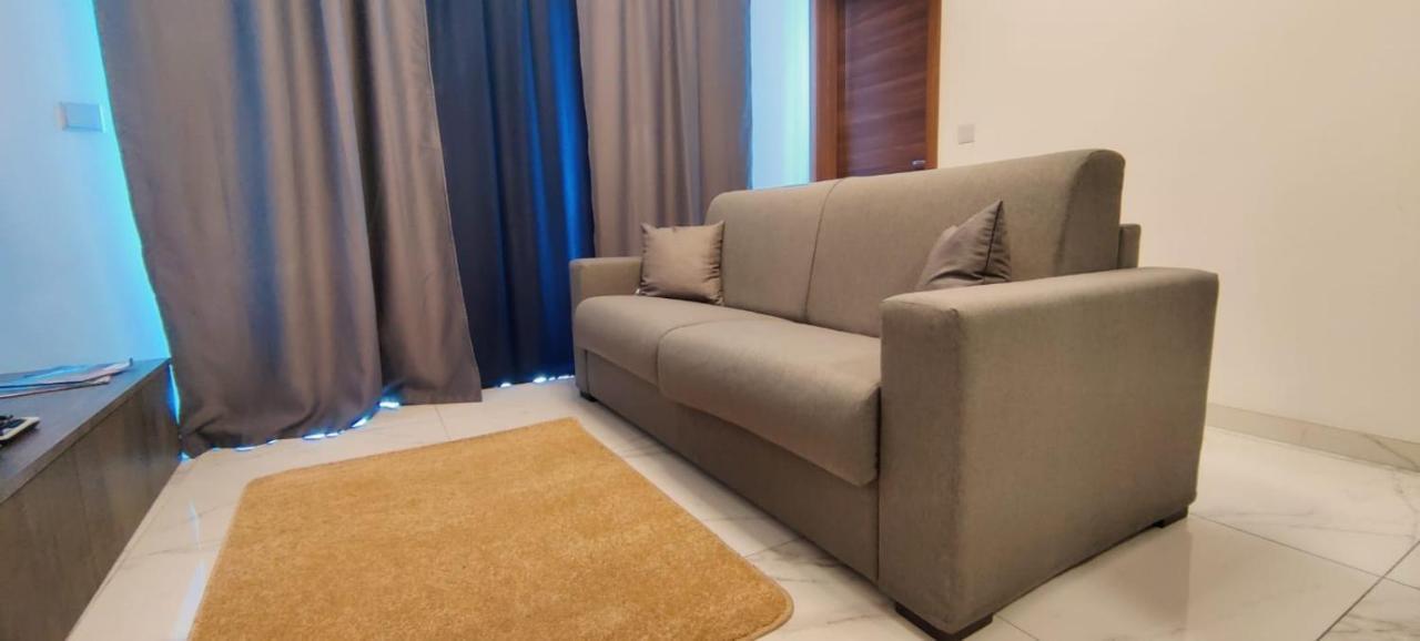 Blu-m Apartment *