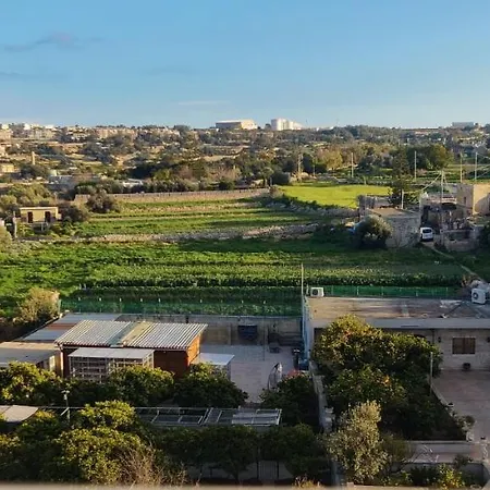 Blu-M Central Qormi Exterior photo